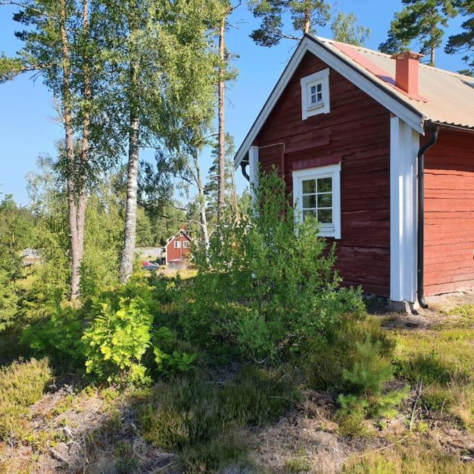 Cabin Near Lake And Beautiful Nature Reserve. Bodafors Esterno foto