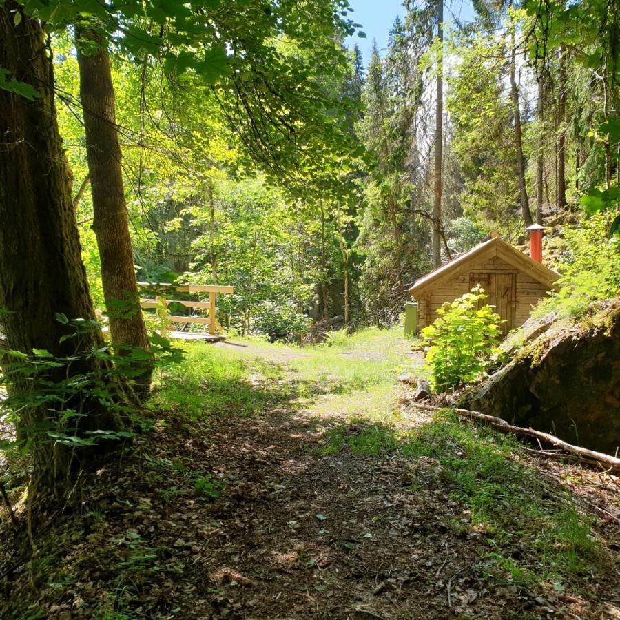Cabin Near Lake And Beautiful Nature Reserve. Bodafors Esterno foto